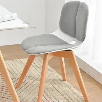 Обеденные стулья из массива дерева в скандинавском стиле, простой современный гостиничный кофейный стул для гостиной, креативный стул для спальни в ресторане со спинкой